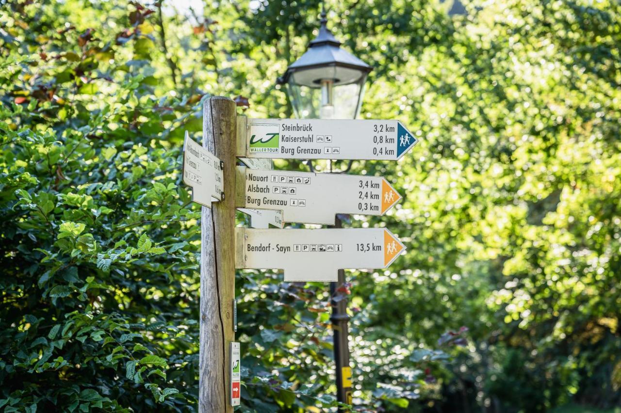 Landgasthof Zur Burg Grenzau Hoehr-Grenzhausen Luaran gambar